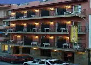 Guest house Hostal Isabel Blanes Spain